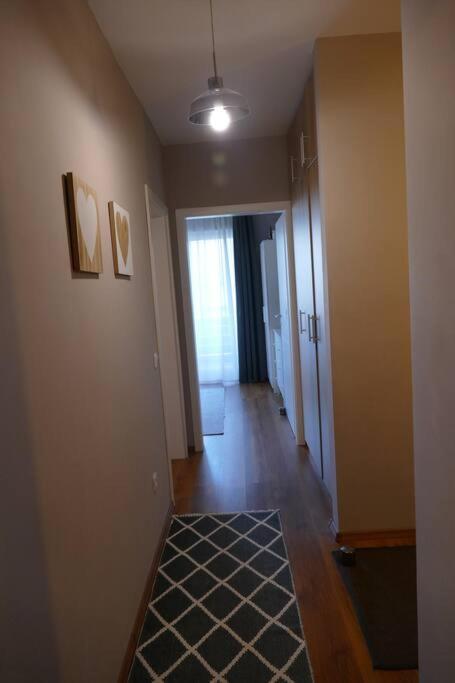 Apartament in cartier Avantgarden cu semineu! Braşov Extérieur photo